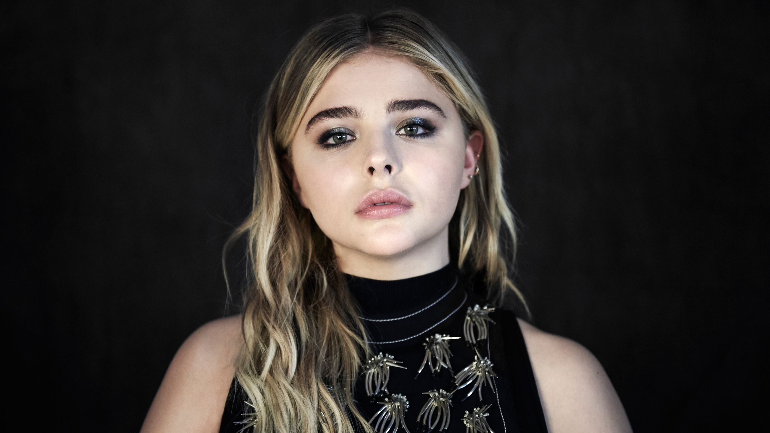 carole waite recommends chloe grace moretz tits pic