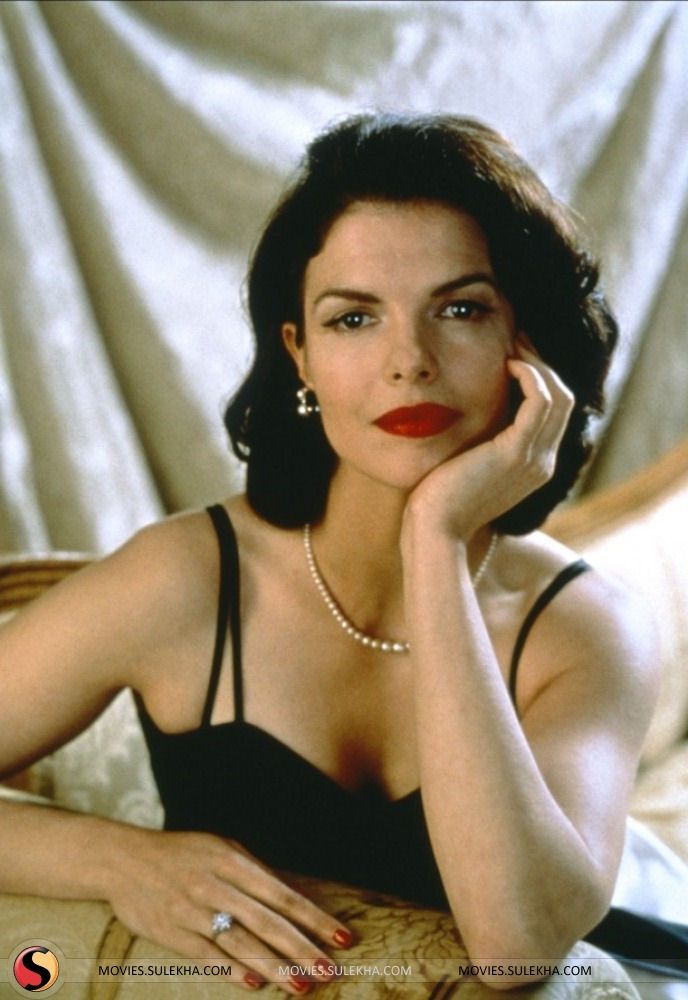 amien ali recommends jeanne tripplehorn hot pic