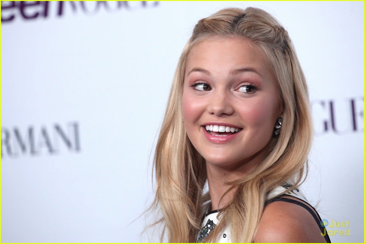 annice leong add photo olivia holt naked