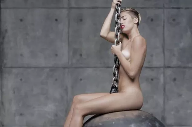 airish buban recommends Nude Miley Cyrus Video