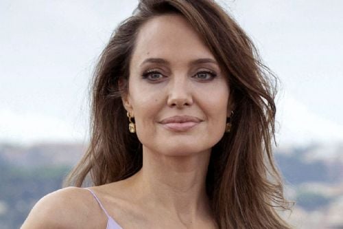 bing huang add angelina jolie fakes photo