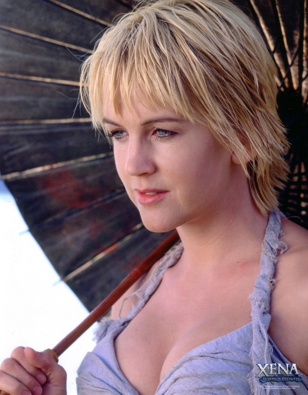 ana zi recommends Renee O Connor Nude