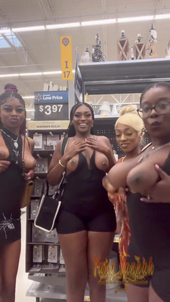 brooks roberts add photo black tits in public