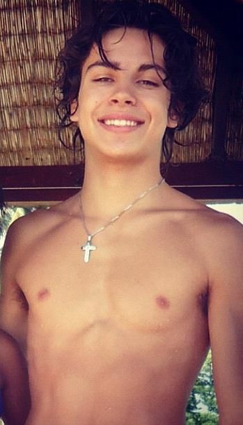 alison fortescue recommends naked jake t austin pic