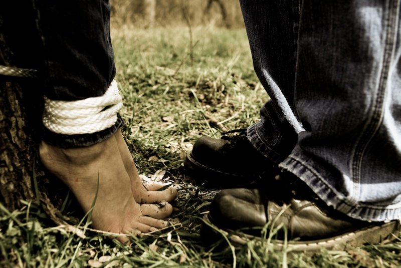 anthony marques share bare feet bondage photos