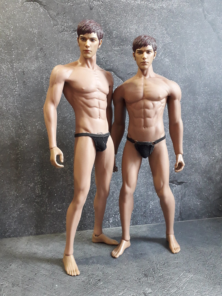 nude twin guys