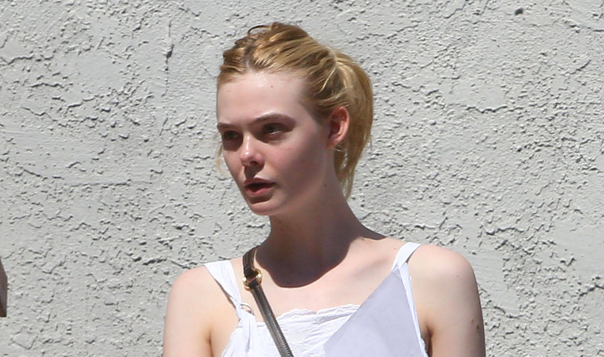 betsy spurlin recommends elle fanning boobs pic