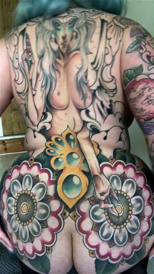 andy larose recommends Tattooed Bbw Nude