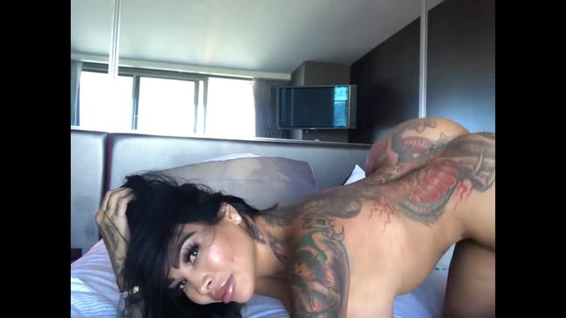 carla lewton recommends Brittanya Razavi Tits