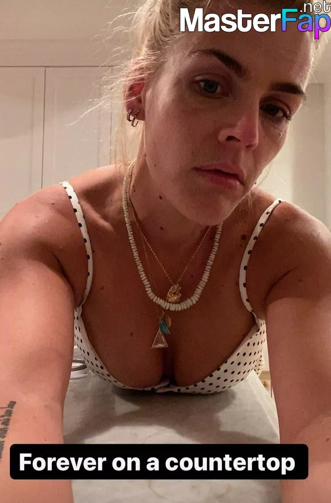 angelina lundy recommends Busy Philipps Nude