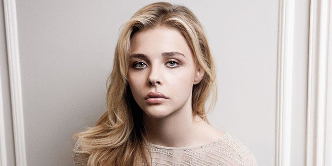 Chloe Grace Moretz Tits raunchy threesome