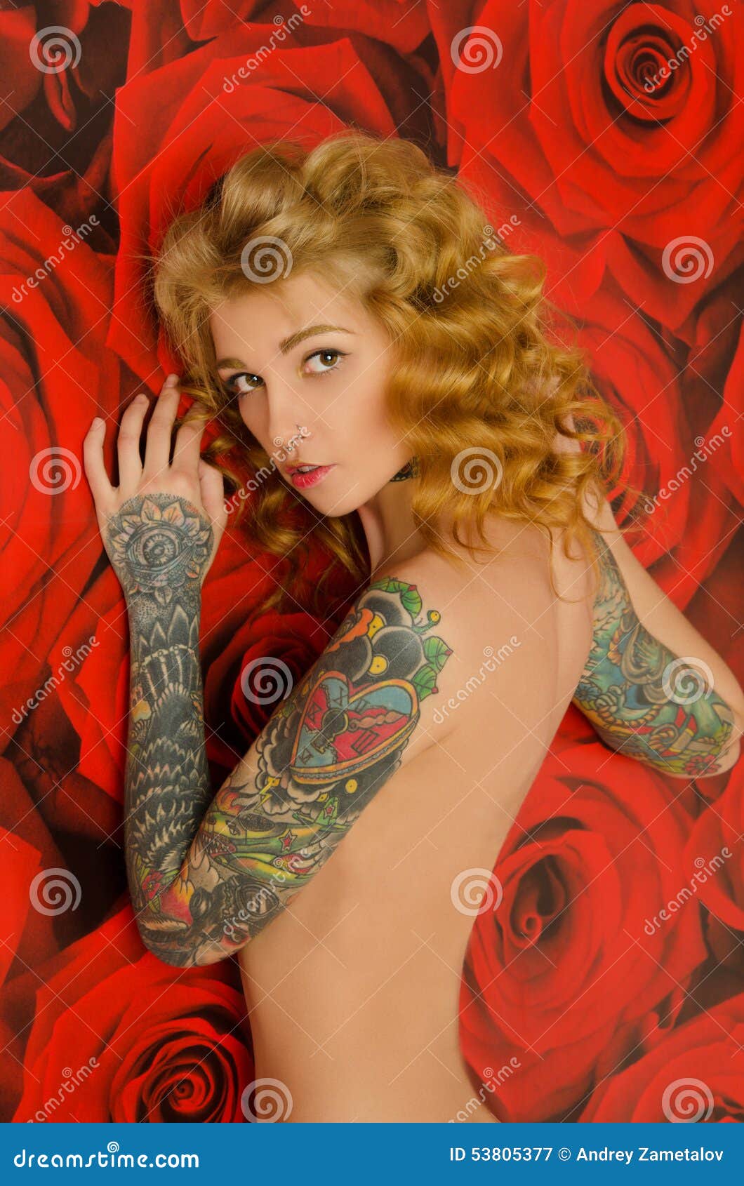 Tattooed And Naked Women gif photo