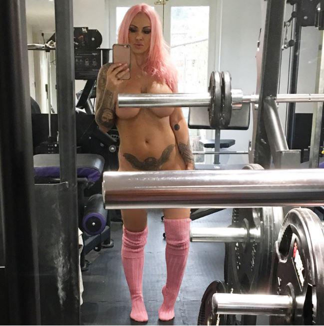 dean corne recommends gym nude selfies pic