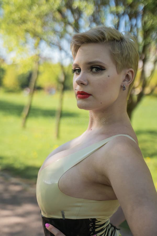 christina hartmann add huge tits short hair photo