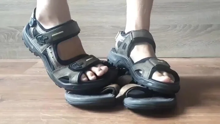 andrew geraci recommends Teva Sandals Porn